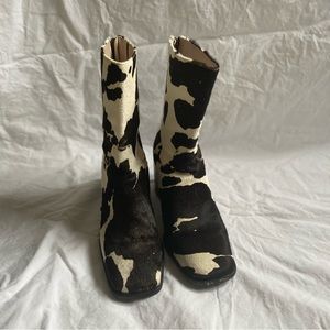 Intentionally Women’s Cow Boots